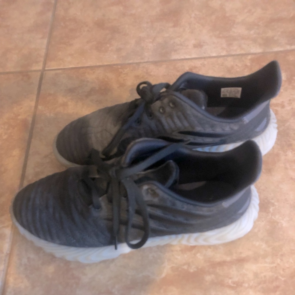 Heather Wolf Grey Adidas Sabokev 9.5